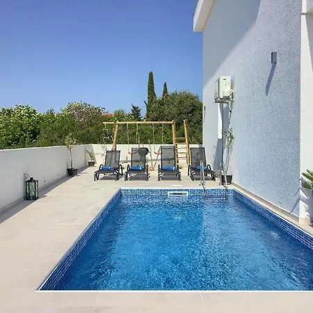 Holiday home Mit Privatpool Fuer 8 Personen Ca 110 Qm In Medulin, Istrien Suedkueste Von Istrien Medulin